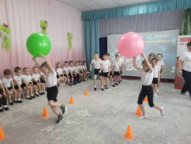 «Мы в космос полететь хотим». «Мы в космос полететь хотим».