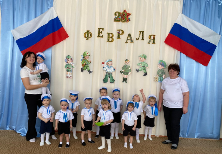 Отважные моряки Отважные моряки.